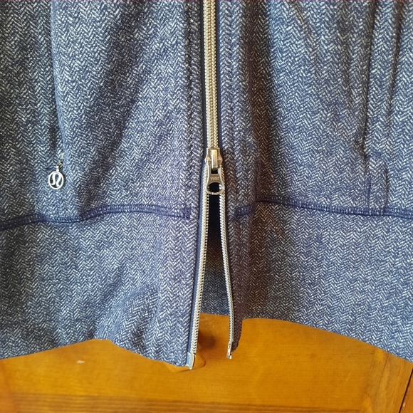 Lululemon Daily Yoga Jacket Herringbone Black Swan Zipper Jacket W4A48S Size 6 - Picture 8 of 15